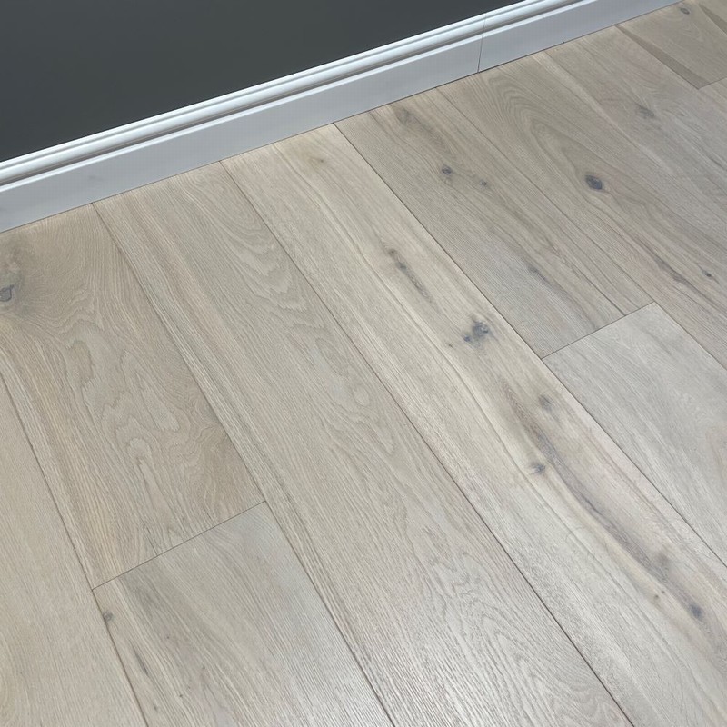 Twen Oak CW05 Brushed White UV Lacquered 15x190mm - Image 3