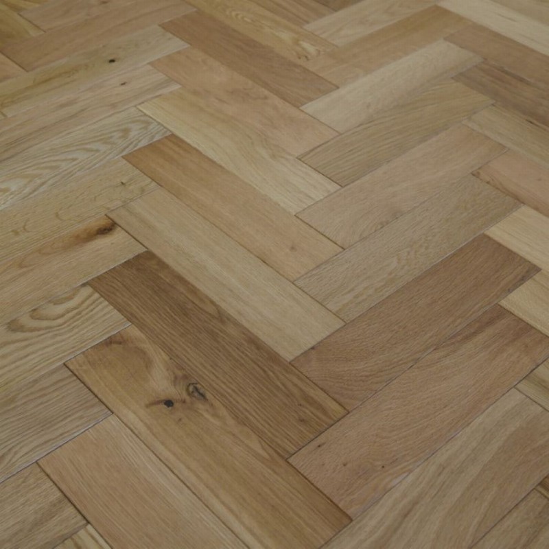 YNDE Engineered Herringbone Natural Lacquered 18x80x300mm - Image 5