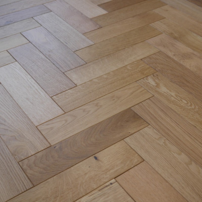 YNDE Engineered Herringbone Natural Lacquered 18x80x300mm - Image 7
