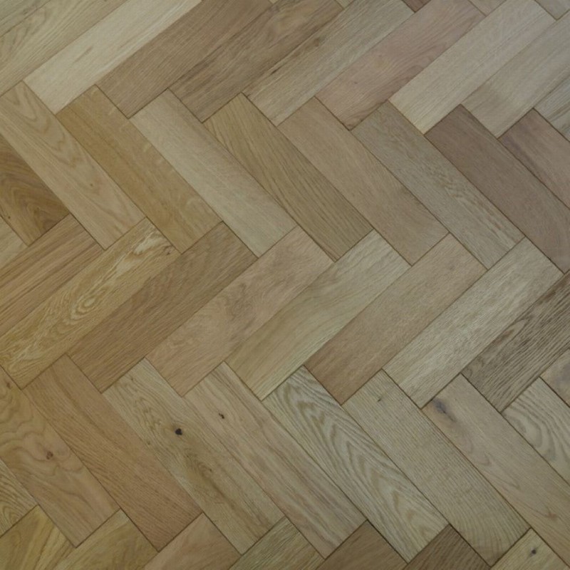 YNDE Engineered Herringbone Natural Lacquered 18x80x300mm - Image 8