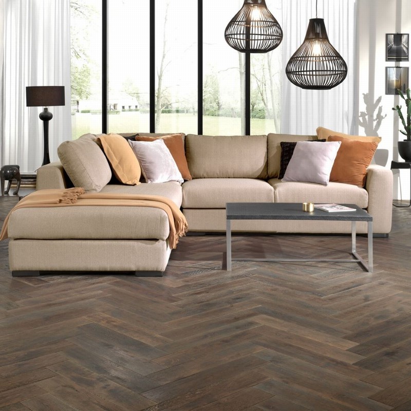 Lamett Engineered Herringbone Farm Old Church Oiled 15x125x625mm - Image 6