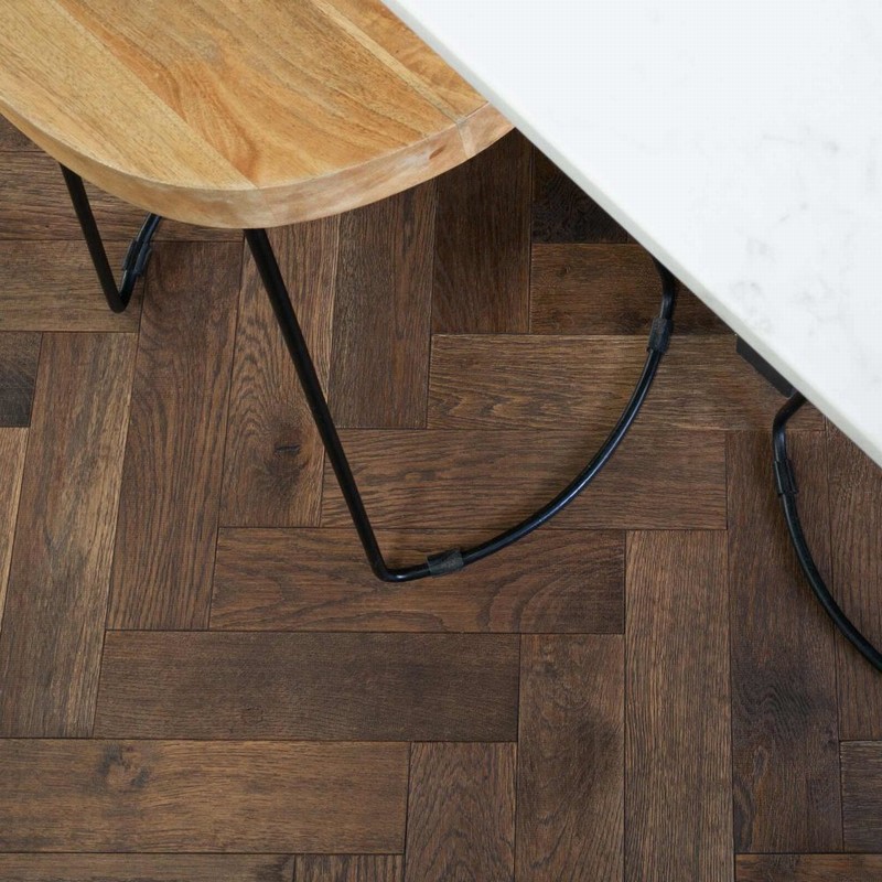 V4 Engineered Herringbone Zigzag Tannery Brown Oil 15x90x360mm - Image 3