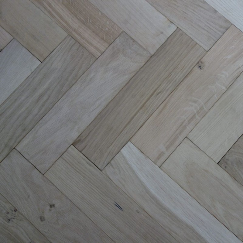 V4 Engineered Herringbone Zigzag Unfinished 15x90x360mm
