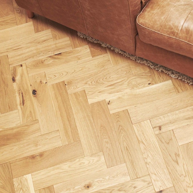 V4 Engineered Herringbone Zigzag Matt Lacquered 15x90x360mm - Image 2