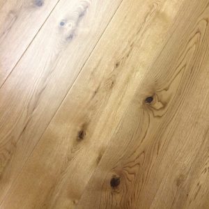 YNDE Engineered UV Lacquered Classic Oak 14x190mm