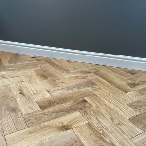 YNDE Engineered Herringbone Natural Lacquered 18x80x300mm