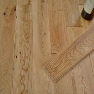 YNDE Engineered Solid Traditional UV Lacquered Oak 18x90mm