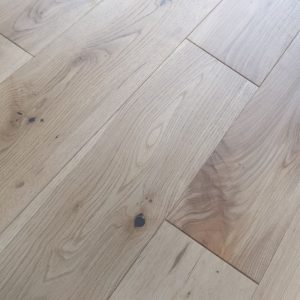 YNDE Engineered Solid Traditional Brushed Oiled Oak 18x150mm