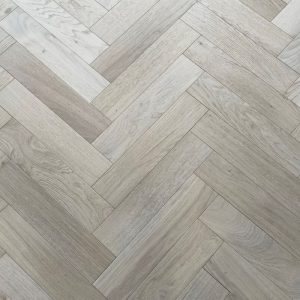 YNDE ENG HERRINGBONE INVISIBLE OILED 18/4x90x400mm