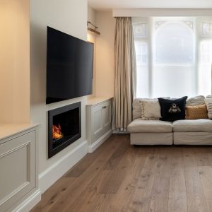 V4 ENG DECO WHITE RUSTIC SMOKED BR&OILED H/W T&G 14/3x190x1900mm