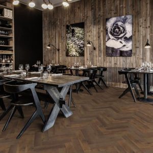 KAHRS LVT KOMI HERRINGBONE GLUE 2.5x102x457mm