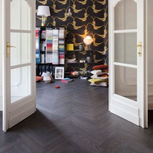 XYLO LAMINATE HERRINGBONE BETH PAGE BLACK CLICK 8x84mm