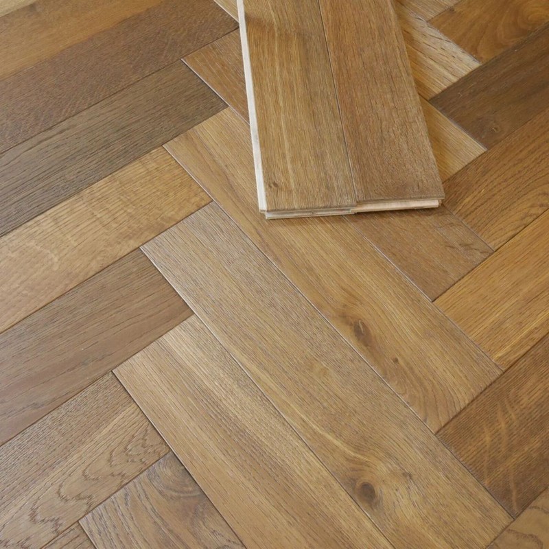 Lamett Engineered Herringbone Farm Old Church Oiled 15x125x625mm - Image 5